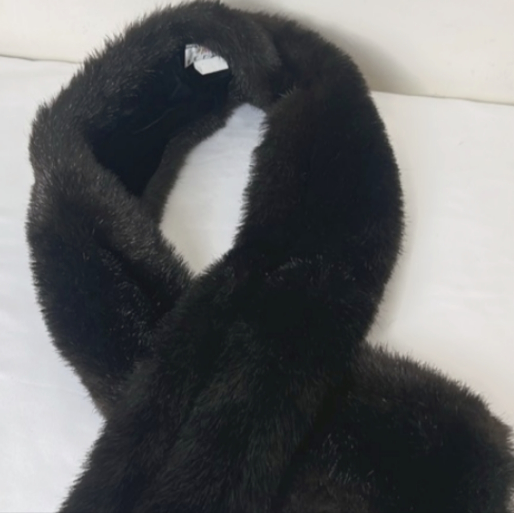 A Betmar Designer Faux Fur Scarf by Off Black OS